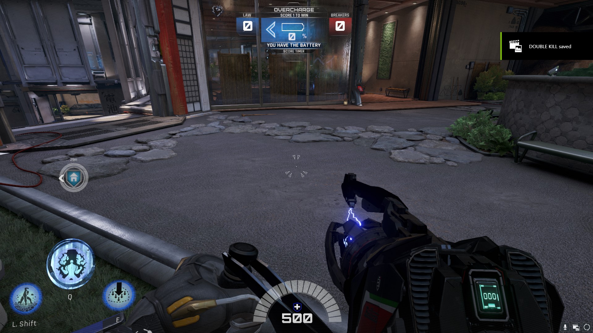 Screenshots of the two games. Upper panel shows Apex Legends